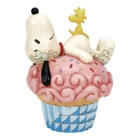 Peanuts by Jim Shore Figurine 14cm Snoopy Laying on Cupcake, Whitehill 6016266