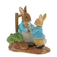 Beatrix Potter Figurine Miniature - At Home By the Fire with Mummy Rabbit A29862