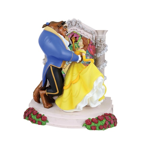 Disney Showcase Figurine 23cm Belle & Beast Light-Up Scene, 6010730