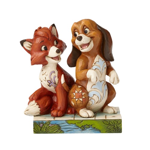 Disney Traditions Figurine 12cm The Fox and The Hound, Whitehill 4055416