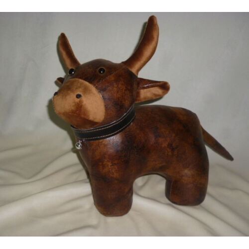 Ozcorp Designer Doorstop Bessie the Cow DS26